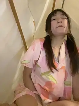 Snapshot of xixi_28 chatting on November 2025 01:27:01 AM xixi 28 online show from November 2025 01:27:01 AM