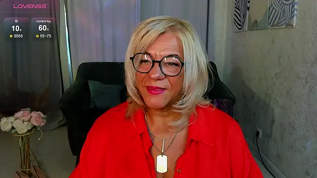 Snapshot of AnittaHarris chatting on October 2025 01:06:01 AM AnittaHarris online show from October 2025 01:06:01 AM