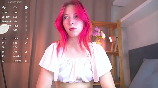 JuliannaWenger online show from October 2025 04:28:01 PM