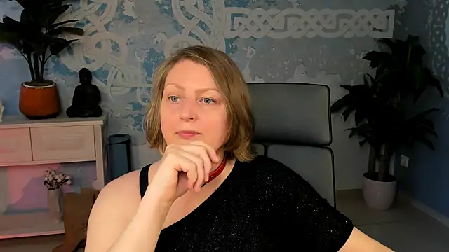 TiffanyBrauny online show from September 2025 09:20:01 AM