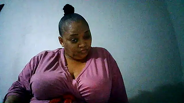 Yellobonepussy online show from September 2025 06:01:02 PM