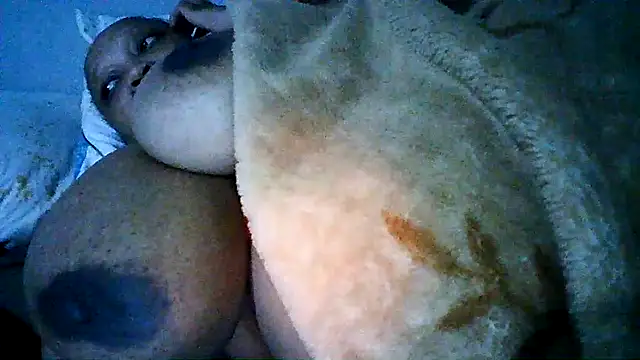 Yellobonepussy online show from September 2025 01:32:02 AM