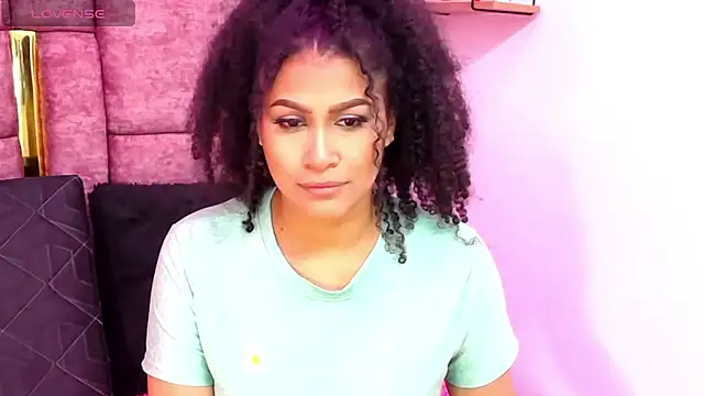 AYSHA WATSON online show from October 2025 01:11:01 PM