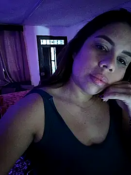 GabyMontenegro online show from September 2025 11:15:01 AM