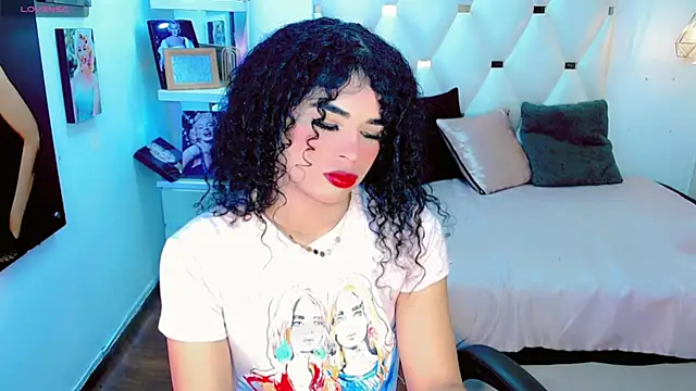 Veronica Misst  online show from September 2025 11:43:02 AM