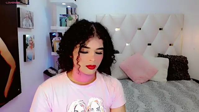 Veronica Misst  online show from September 2025 12:28:01 PM