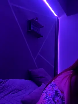 Snapshot of Little_ginger chatting on September 2025 03:12:01 AM Little ginger online show from September 2025 03:12:01 AM