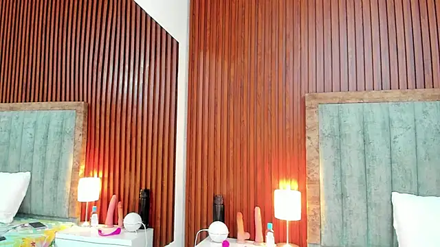 keisha collins online show from October 2025 11:35:01 AM