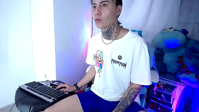 anaximandro hot online show from October 2025 02:26:02 PM