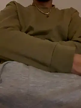 Snapshot of bmwe71 chatting on October 2025 09:15:01 PM bmwe71 online show from October 2025 09:15:01 PM