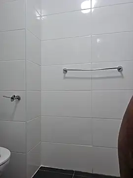 trickyOne online show from November 2025 05:37:02 PM