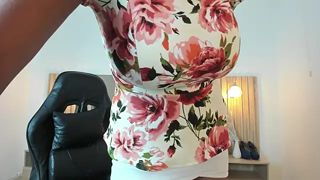 coral15  online show from November 2025 02:12:01 AM