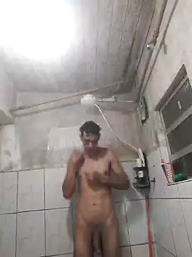 Snapshot of Dedede32 chatting on September 2025 01:18:01 AM Dedede32 online show from September 2025 01:18:01 AM