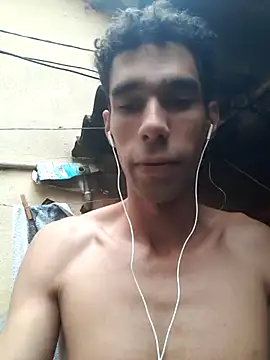 Snapshot of Dedede32 chatting on September 2025 07:49:02 PM Dedede32 online show from September 2025 07:49:02 PM