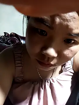 Snapshot of may-squirl chatting on October 2025 01:39:02 PM may-squirl online show from October 2025 01:39:02 PM