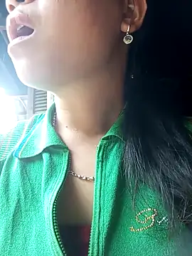 Snapshot of may-squirl chatting on October 2025 04:32:02 AM may-squirl online show from October 2025 04:32:02 AM