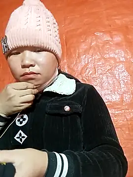 Snapshot of may-squirl chatting on October 2025 06:21:01 AM may-squirl online show from October 2025 06:21:01 AM