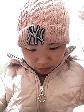 Snapshot of may-squirl chatting on November 2025 01:37:01 AM may-squirl online show from November 2025 01:37:01 AM