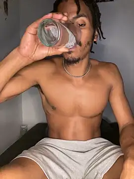 TRILLAHUNG online show from September 2025 01:38:02 AM