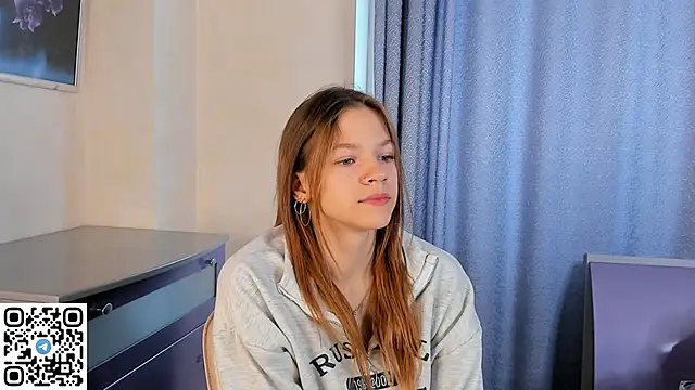 VelvetRisque online show from September 2025 06:40:01 AM