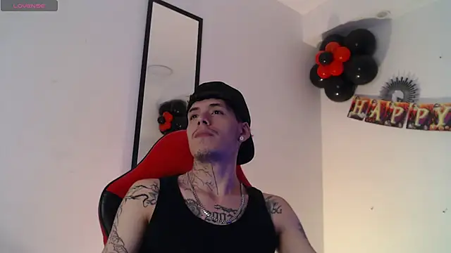 Anhonymus  online show from October 2025 10:29:02 PM