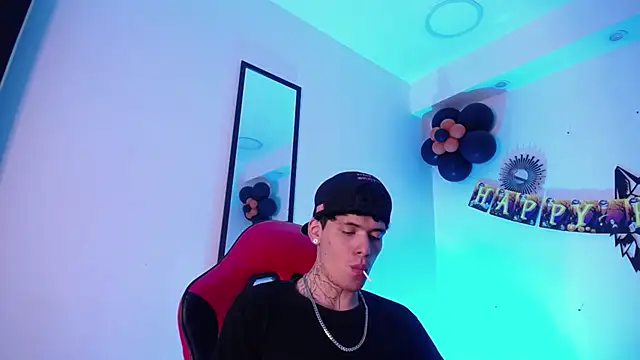 Anhonymus  online show from October 2025 04:02:02 AM