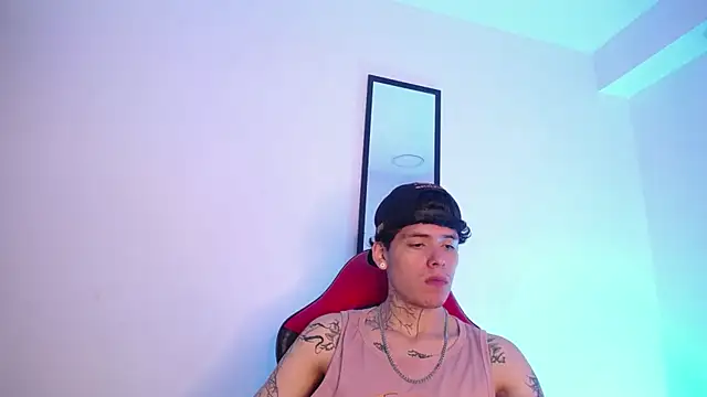 Anhonymus  online show from November 2025 04:02:02 AM