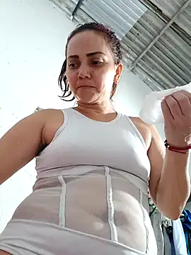 Snapshot of Amanda39 chatting on October 2025 06:41:02 PM Amanda39 online show from October 2025 06:41:02 PM