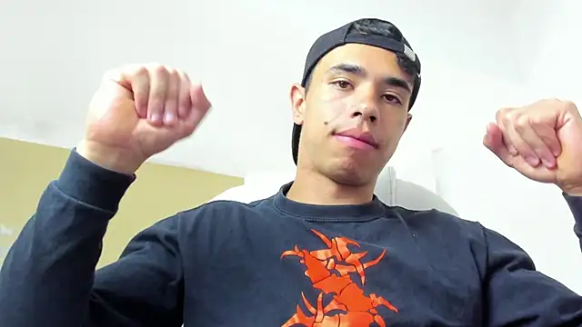 Muscle Scott online show from September 2025 12:06:01 PM