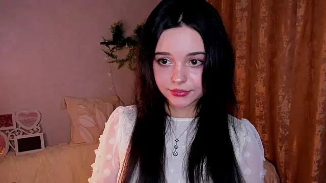 silkyaura online show from September 2025 08:54:01 PM