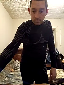 Snapshot of frederic198 chatting on November 2025 08:29:01 PM frederic198 online show from November 2025 08:29:01 PM