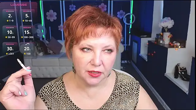 Kira Kenett online show from October 2025 11:20:02 AM