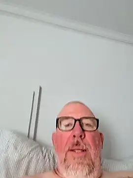 papaleelee online show from September 2025 08:42:01 PM