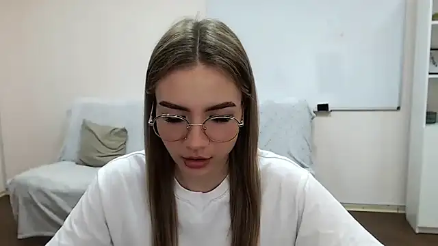 Snapshot of aSingleOne chatting on October 2025 07:57:02 PM aSingleOne online show from October 2025 07:57:02 PM