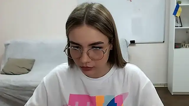 Snapshot of aSingleOne chatting on November 2025 07:14:02 PM aSingleOne online show from November 2025 07:14:02 PM