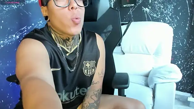 JoaoFerreira  online show from September 2025 12:27:02 PM