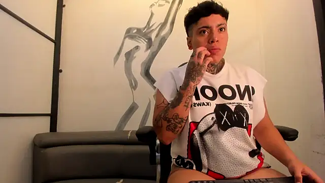 JoaoFerreira  online show from September 2025 12:39:02 PM
