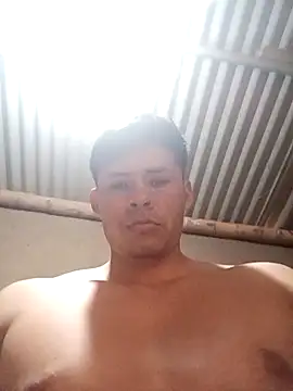 Snapshot of Gustavo1135e chatting on November 2025 07:37:01 PM Gustavo1135e online show from November 2025 07:37:01 PM