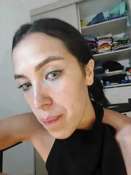 Lina Bedoya online show from September 2025 08:58:01 AM