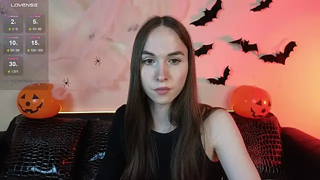 Angeel Kate online show from October 2025 05:25:02 PM