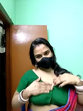 Snapshot of naughty_nataasa chatting on October 2025 11:10:01 AM naughty nataasa online show from October 2025 11:10:01 AM