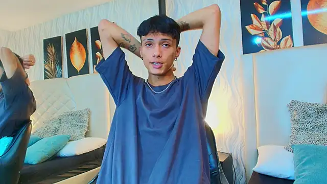 Lean Portman online show from September 2025 09:04:02 PM