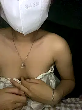 Fin-xinh18 online show from October 2025 04:26:02 PM