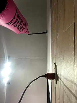 Adele Pinkk online show from October 2025 10:47:01 AM