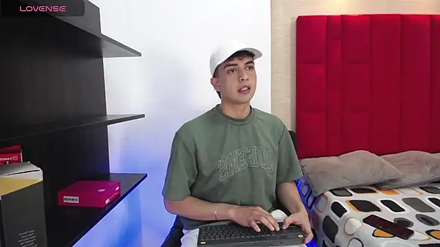 Cady Hot online show from October 2025 08:46:02 PM