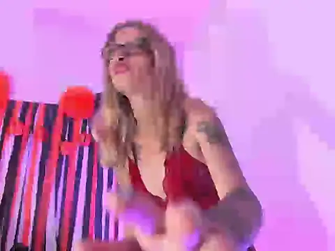 Snapshot of MerryyMendez chatting on October 2025 02:12:01 AM MerryyMendez online show from October 2025 02:12:01 AM