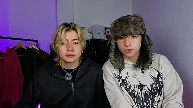 Snapshot of Vamps_Lovers chatting on September 2025 10:37:02 AM Vamps Lovers online show from September 2025 10:37:02 AM