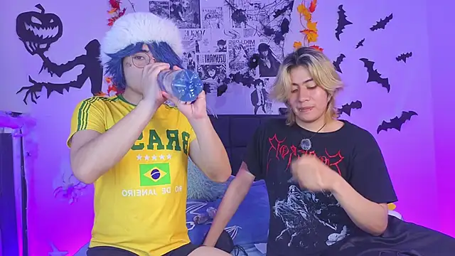 Snapshot of Vamps_Lovers chatting on October 2025 01:29:01 PM Vamps Lovers online show from October 2025 01:29:01 PM