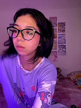 Valen-Foxx online show from October 2025 02:24:01 PM