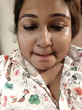 Snapshot of hotbhabhi011 chatting on October 2025 06:14:02 PM hotbhabhi011 online show from October 2025 06:14:02 PM